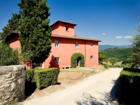 This beautiful apartment in a small Tuscan house